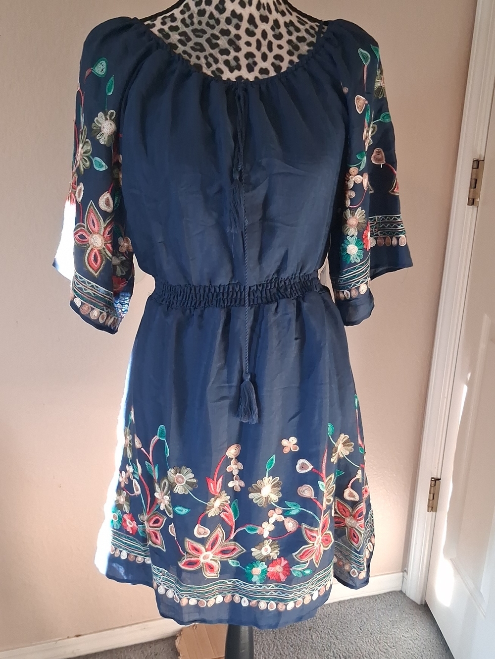 NWT Ana Rose Navy Floral Embroidered Boho Tassel Detail.  S